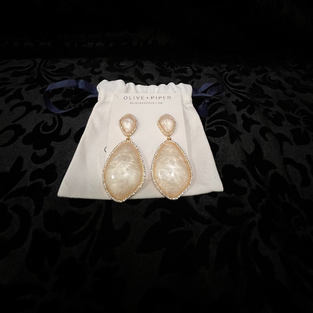 Olive & Piper Estrella Pearl & Rhinestone embellished pierced Earrings *New